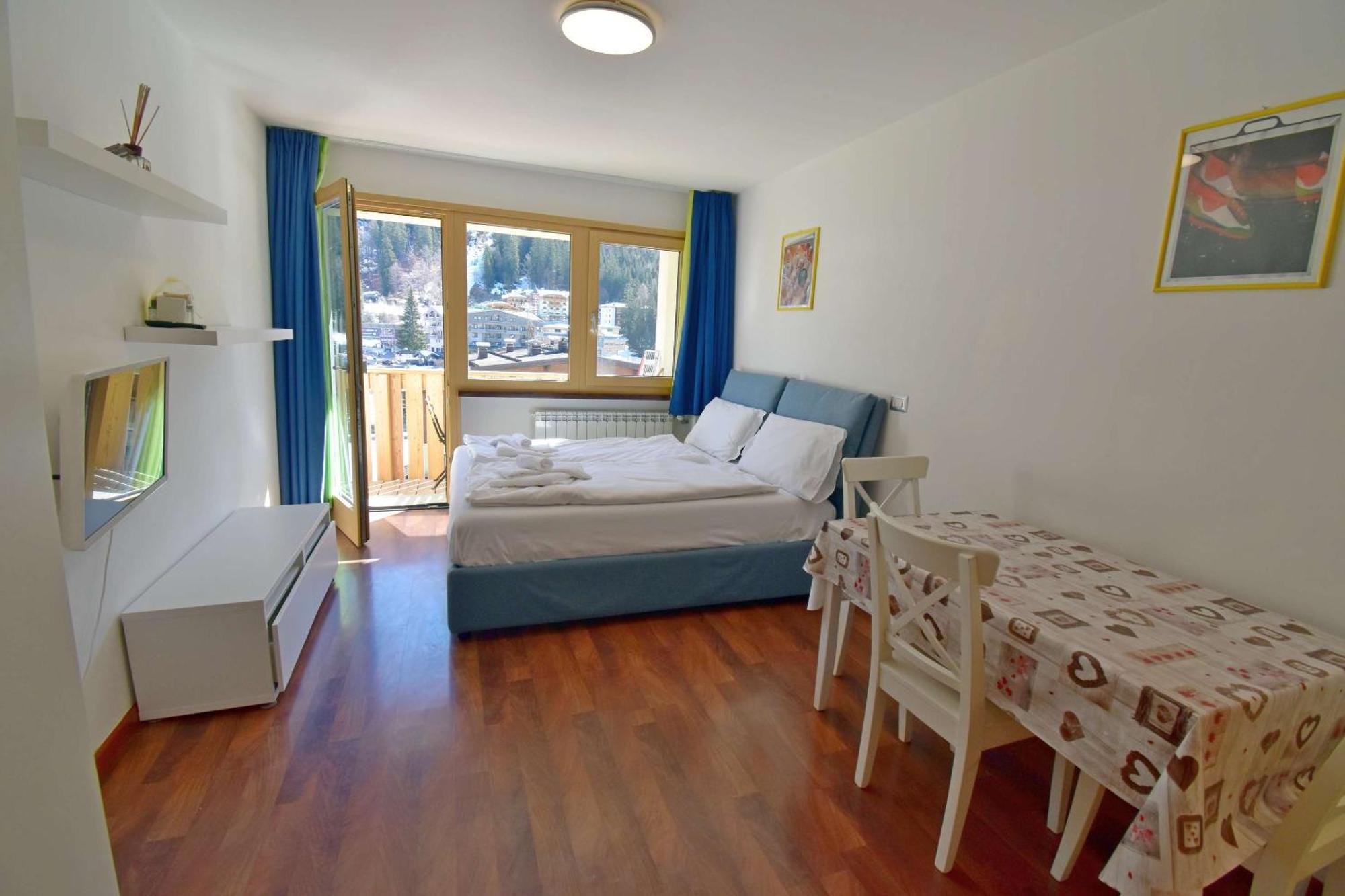 Emerald Studio Apartment Madonna di Campiglio Exterior photo