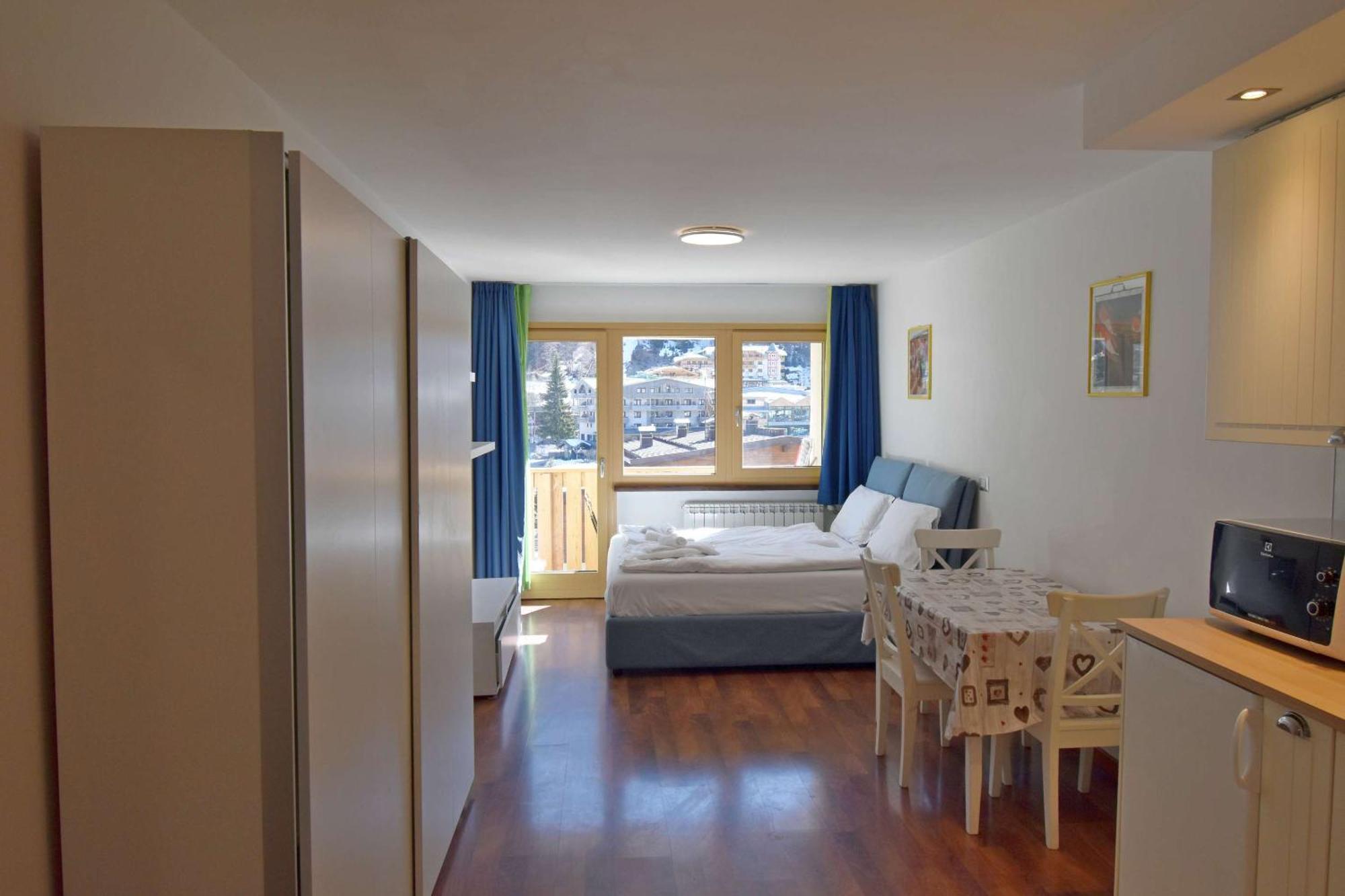 Emerald Studio Apartment Madonna di Campiglio Exterior photo