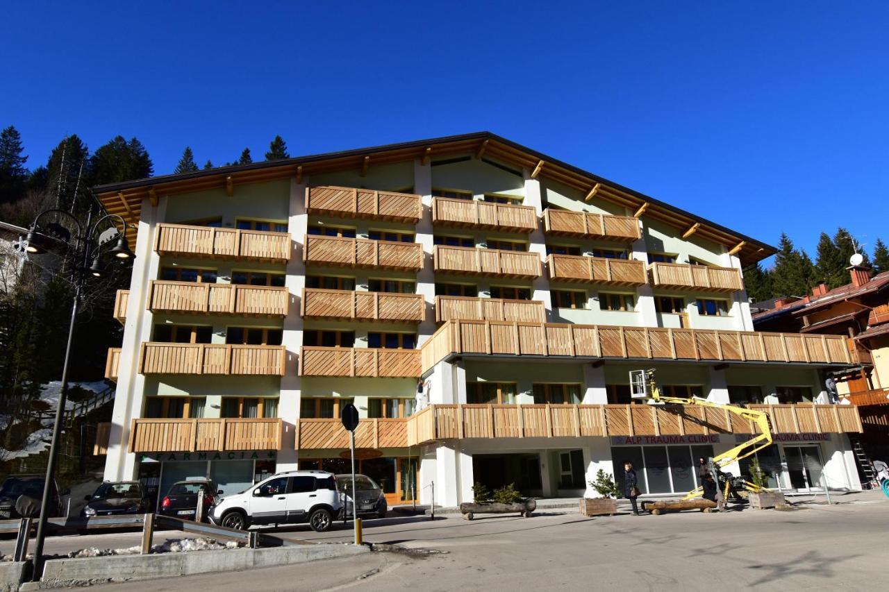 Emerald Studio Apartment Madonna di Campiglio Exterior photo